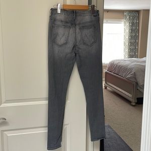 Mother High Waisted Looker Jeans in Supermoon
